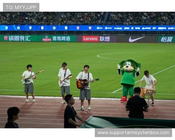 从默默无闻到闪耀绿茵我如何一步步成为足球明星的成长之路